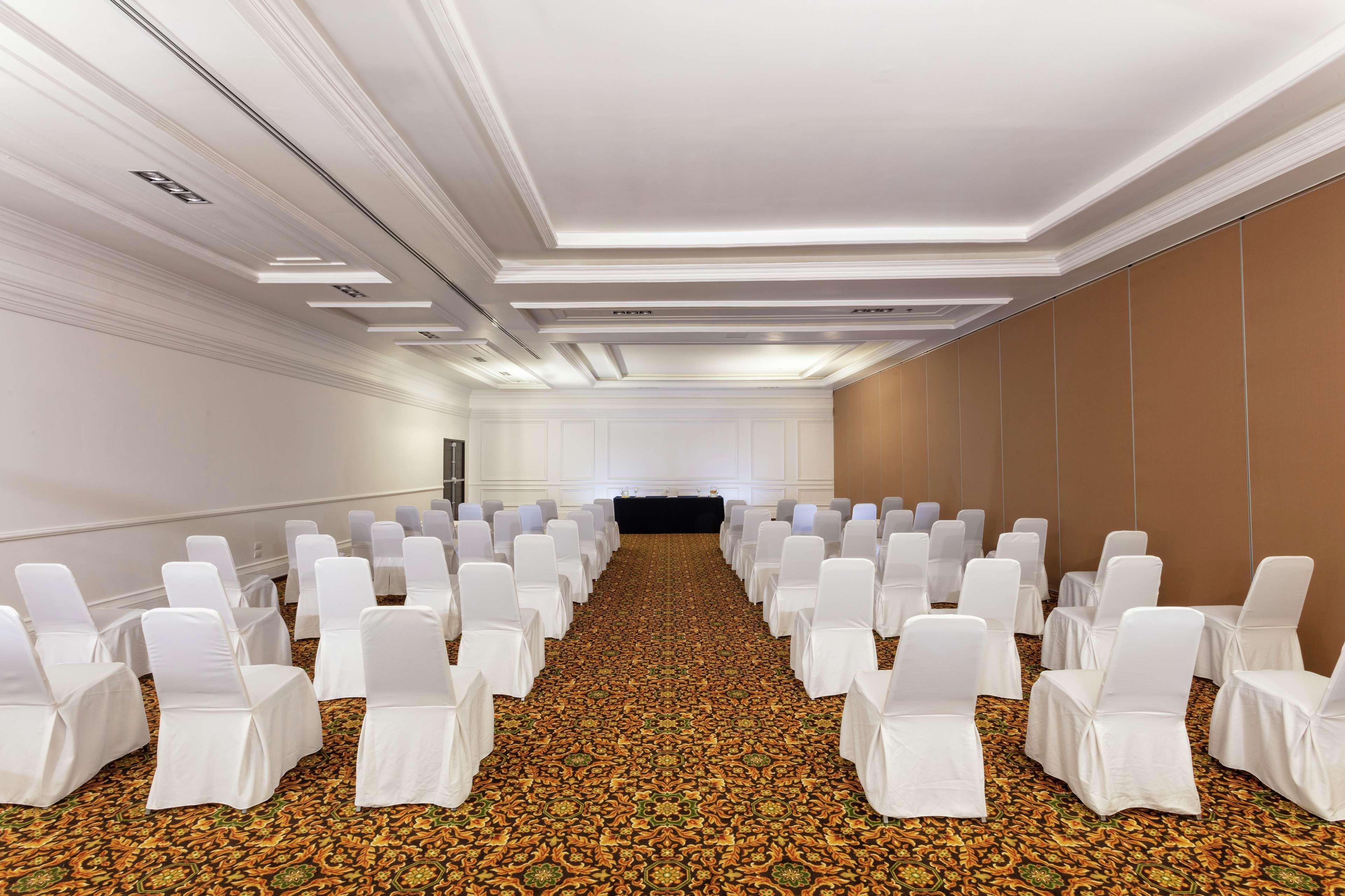 Doubletree By Hilton Toluca Hotel Buitenkant foto
