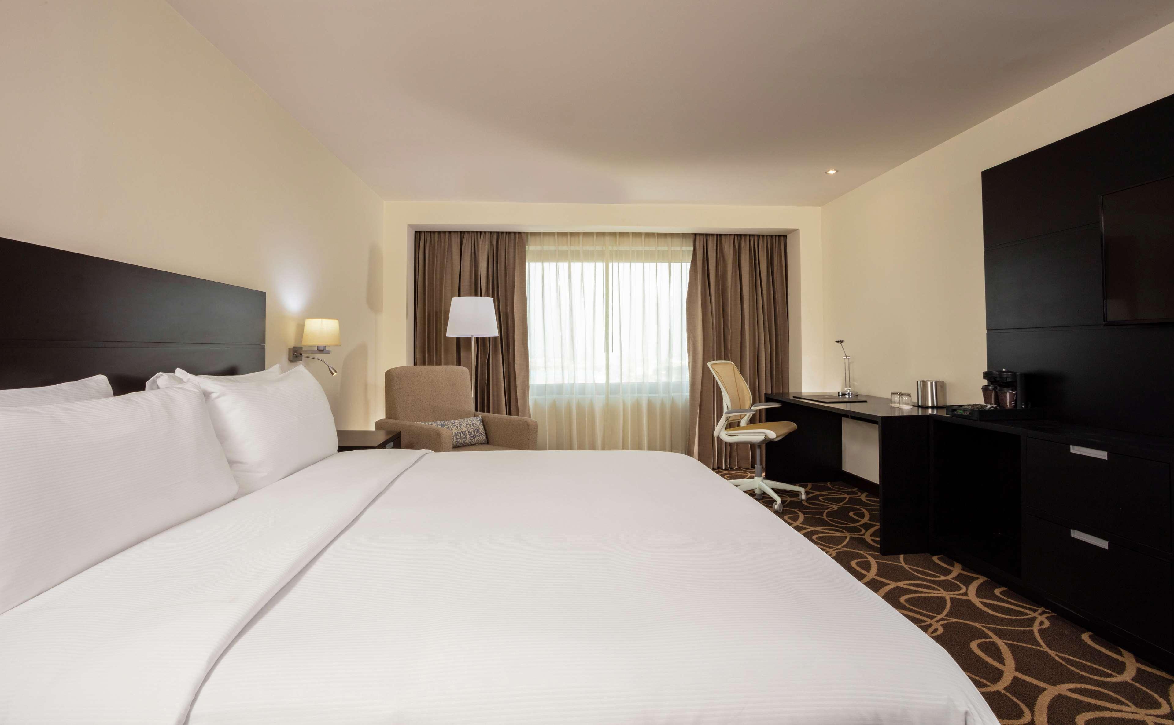 Doubletree By Hilton Toluca Hotel Buitenkant foto