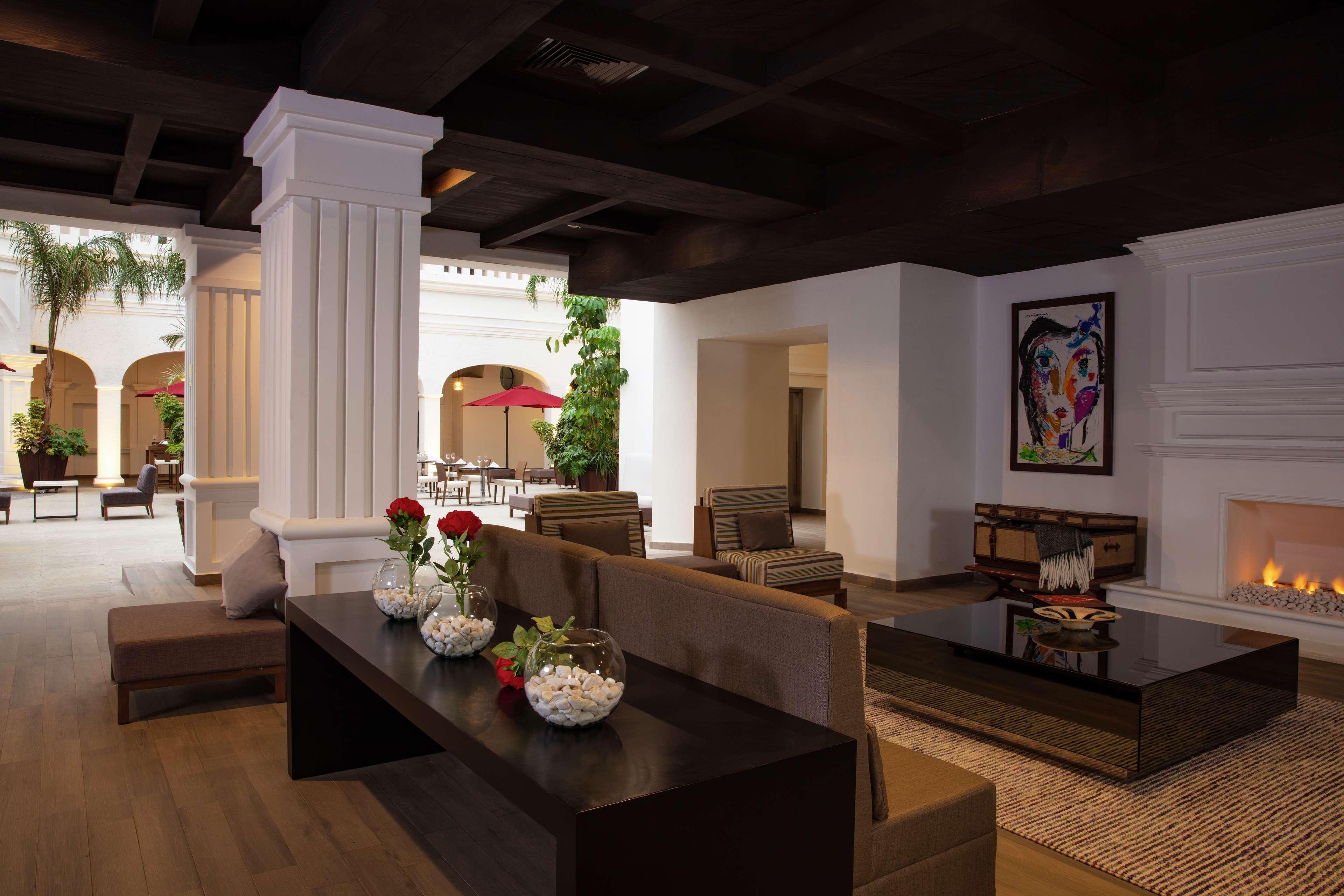 Doubletree By Hilton Toluca Hotel Buitenkant foto