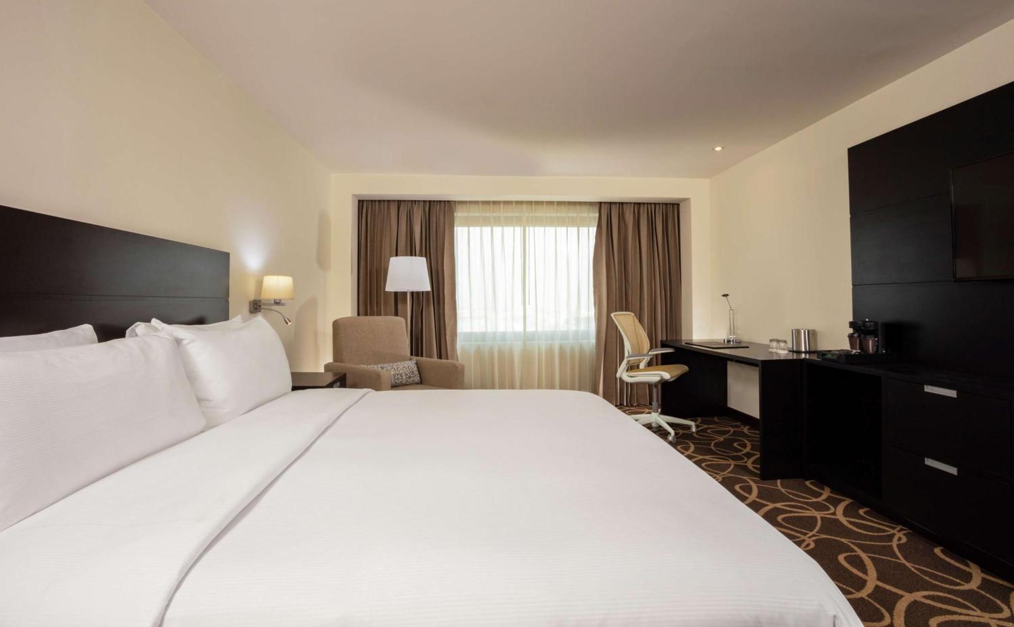Doubletree By Hilton Toluca Hotel Buitenkant foto
